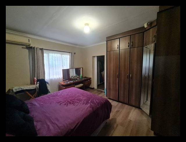 3 BEDROOM HOUSE FOR SALE IN GROVE END